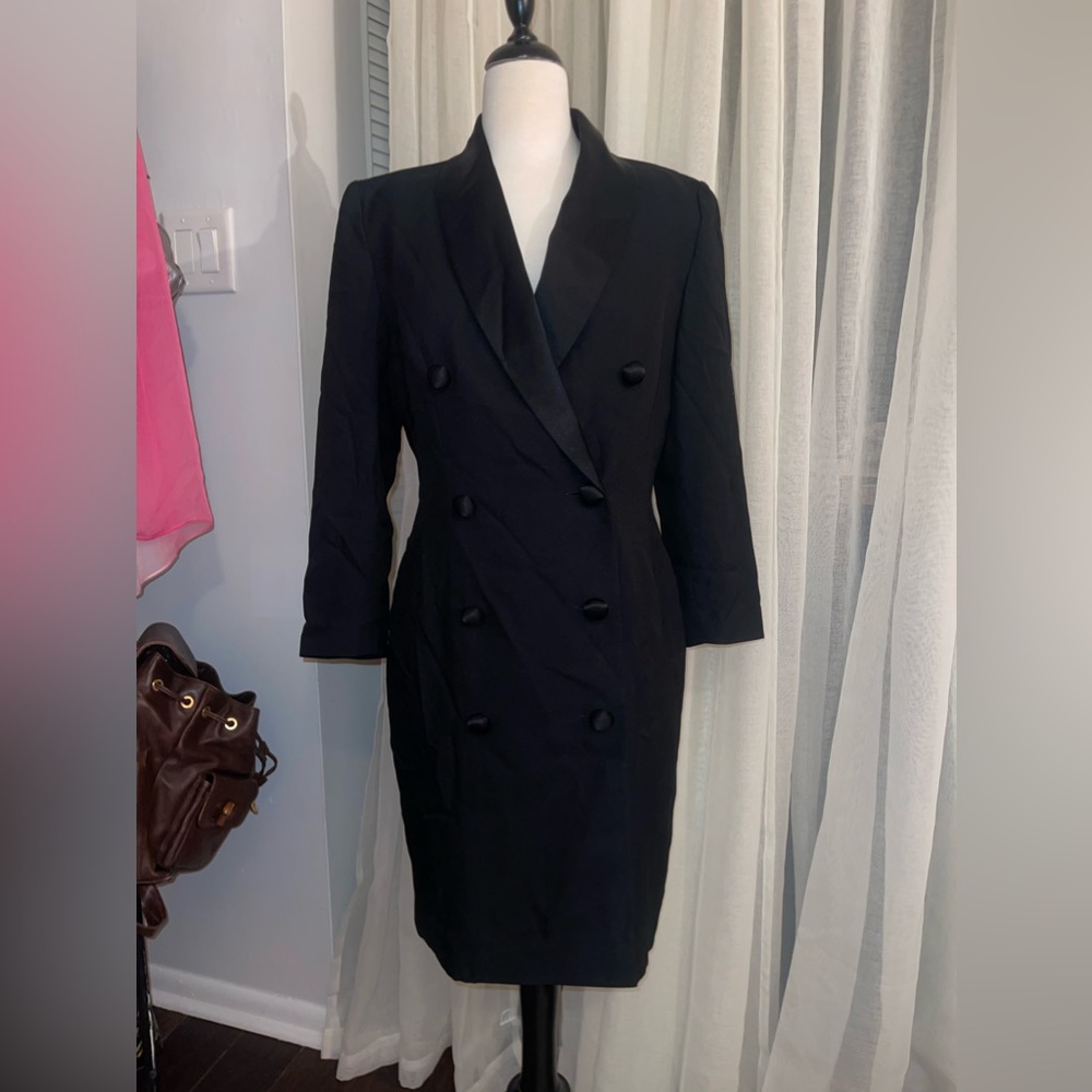 Gorgeous vintage Liz Claiborne tuxedo dress